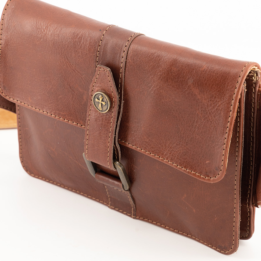 Waist and Chest bag bourbon OTV Cross-details-RAW-1